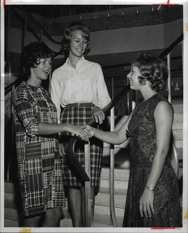Get acquainted party for incoming freshman students, 1964